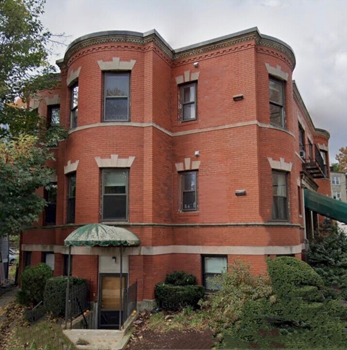 2 Colliston Rd in Boston, MA - Foto de edificio