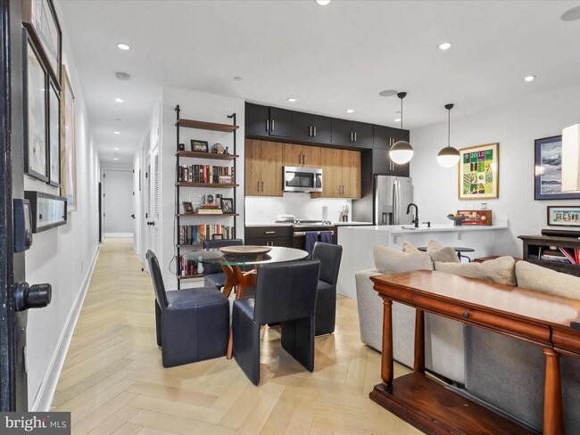 1462 Chapin St NW, Unit 1 in Washington, DC - Building Photo - Building Photo