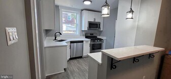 138 Dale St in Alexandria, VA - Building Photo