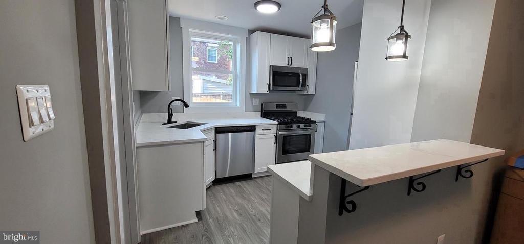 138 Dale St in Alexandria, VA - Building Photo