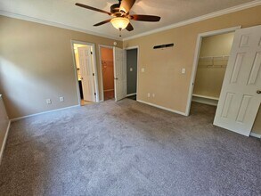 161 Wheaton Dr in Richlands, NC - Building Photo - Building Photo