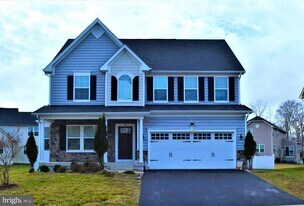 9229 Wainwright Ln in Waldorf, MD - Building Photo