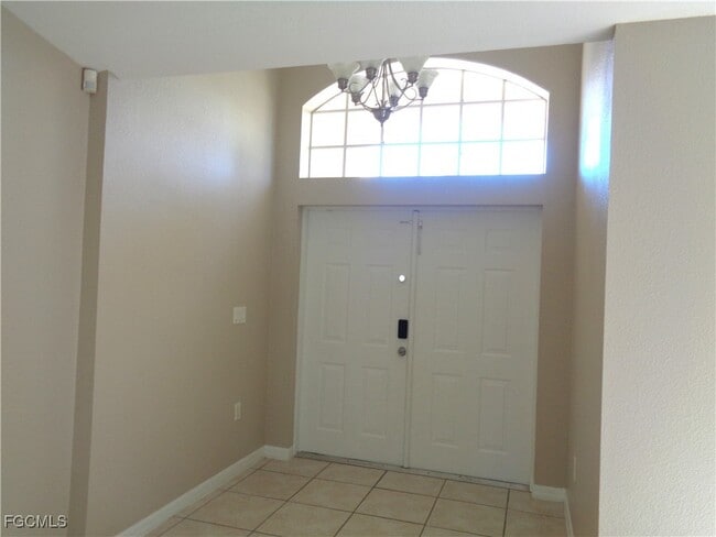 2716 SW 12th Pl in Cape Coral, FL - Building Photo - Building Photo
