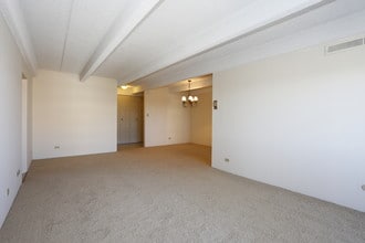 Da Vinci Apartments in Denver, CO - Building Photo - Interior Photo
