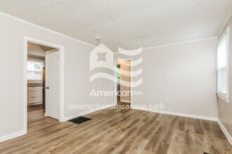 4632 St Johns Ave in Dayton, OH - Building Photo - Building Photo