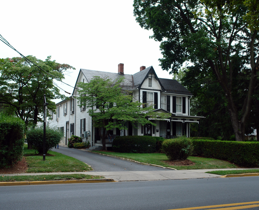 606 E Patrick St in Frederick, MD - Foto de edificio