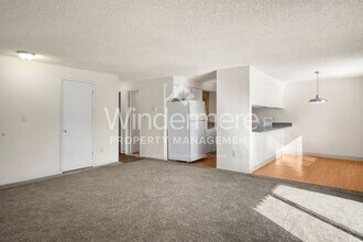 11308 E Mission Ave in Spokane Valley, WA - Building Photo - Building Photo