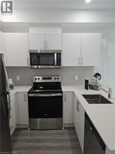 1000 Lackner Blvd in Kitchener, ON - Building Photo - Building Photo