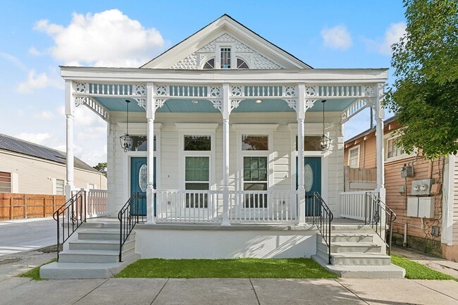 property at 2548 N Galvez St