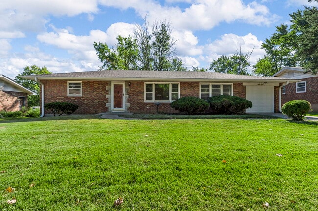 property at 9986 Northampton Dr