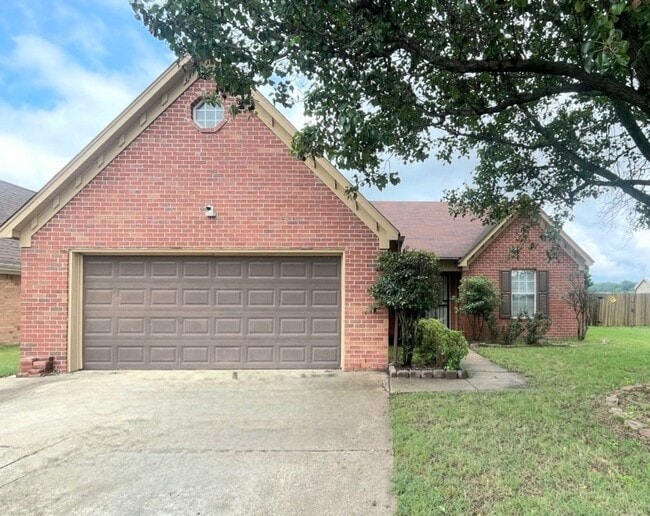 property at 5570 Kaitlyn Dr E
