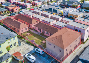 1119 Gardenia Ave in Long Beach, CA - Building Photo - Building Photo