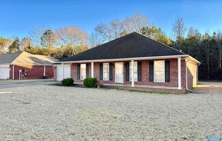1024 Clint Dr SE in Hartselle, AL - Building Photo