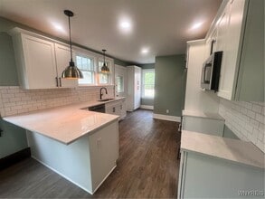 909 James Ave in Niagara Falls, NY - Building Photo - Building Photo