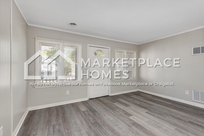 7094 Fisher Ave in Warren, MI - Building Photo - Building Photo