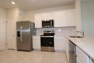 2606 Winsome Wy in Davenport, FL - Building Photo - Building Photo