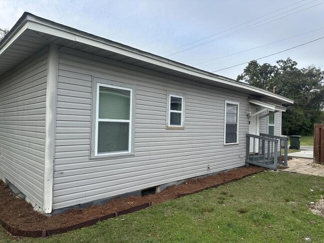 215 Carys Ln in Pensacola, FL - Building Photo - Building Photo