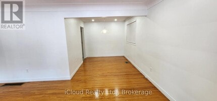 131 Victor Blvd in Hamilton, ON - Building Photo - Building Photo