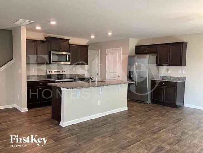 3068 Green Apple Dr in Dallas, NC - Building Photo - Building Photo