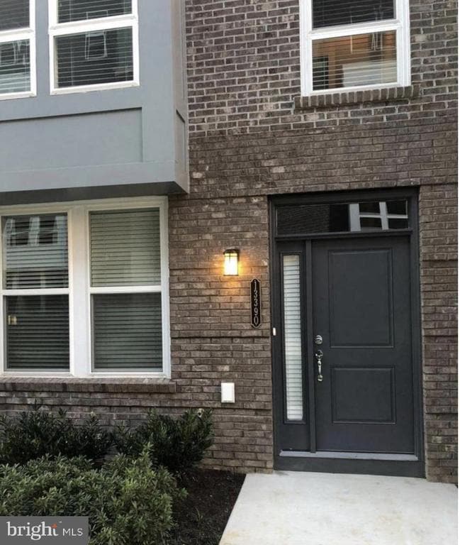property at 13390 Sherwood Park Ln