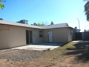 5071 Orinda Ave in Las Vegas, NV - Building Photo - Building Photo