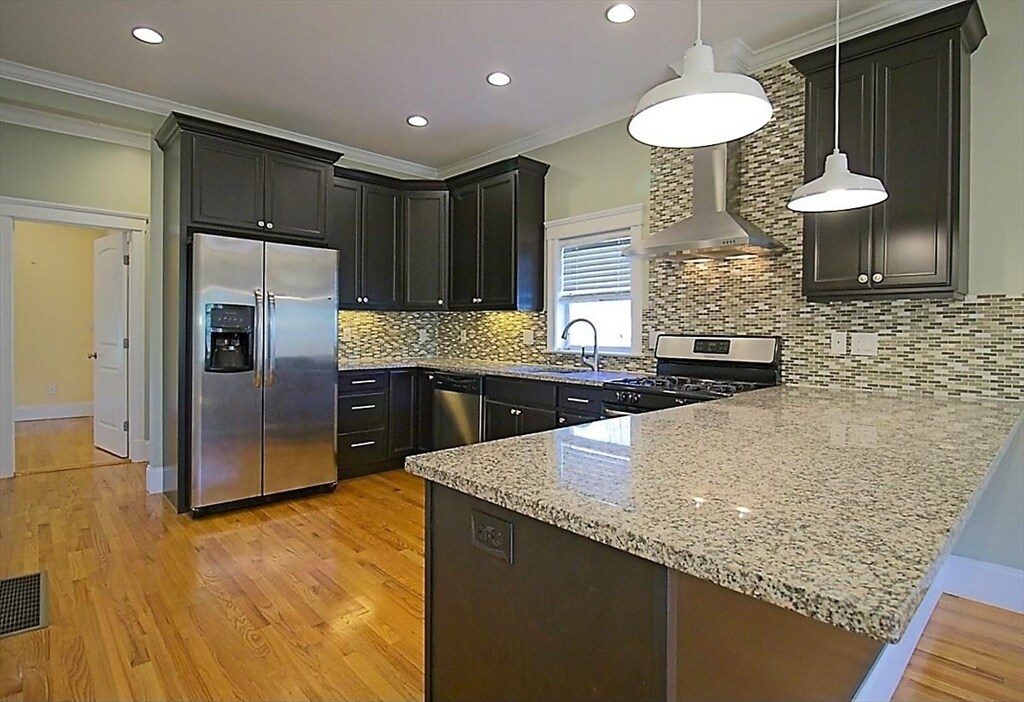 89 Decatur St in Arlington, MA - Building Photo