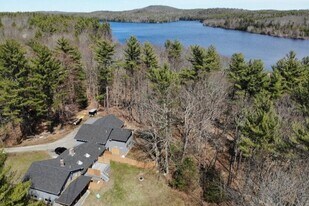 131 Mill Ln in York, ME - Building Photo