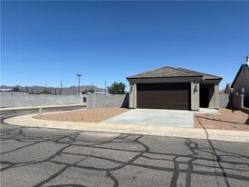 2601 Chambers Ave in Kingman, AZ - Building Photo