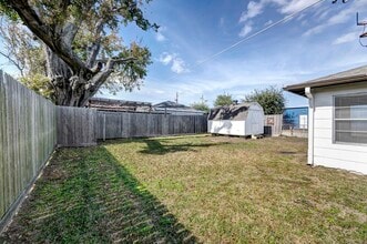 1823 Angeline St in Houston, TX - Building Photo - Building Photo