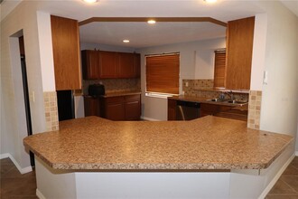 5182 Wilton Ct in North Port, FL - Building Photo - Building Photo