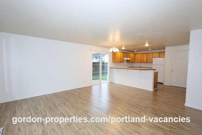 5250 SE 73rd Ave in Portland, OR - Building Photo - Building Photo