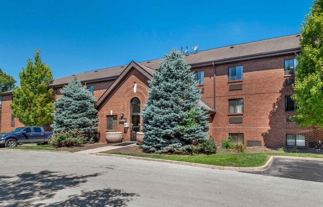 Furnished Studio-Indianapolis - North - Ca