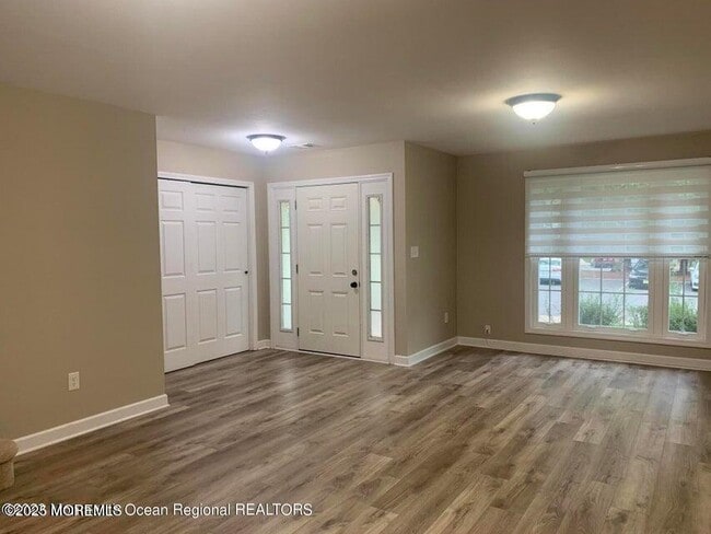 248 Larchwood Ct in Howell, NJ - Building Photo - Building Photo