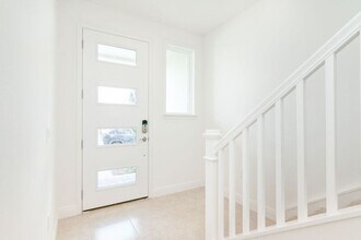 13557 Larkton Ln in Orlando, FL - Building Photo - Building Photo