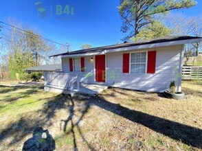 8012 Green St in Douglasville, GA - Building Photo - Building Photo