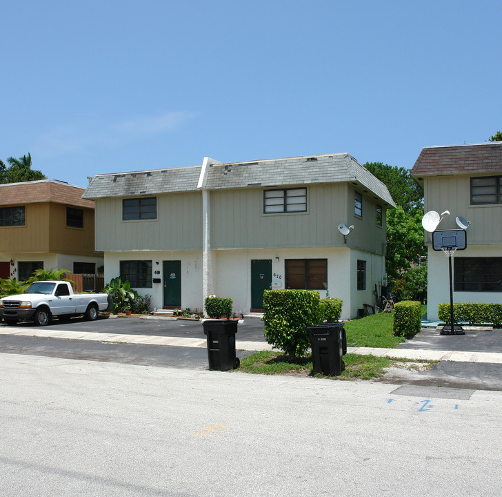 618-624 SW 7th Ave in Fort Lauderdale, FL - Building Photo