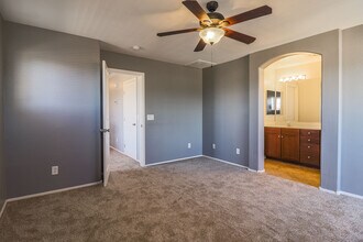 15304 W Wethersfield Rd in Surprise, AZ - Building Photo - Building Photo