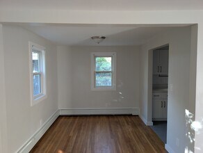 94 North St, Unit 1 in Somerville, MA - Building Photo - Building Photo