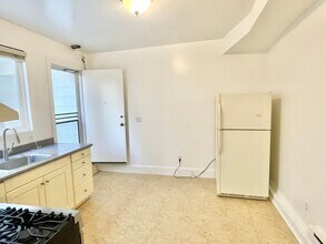 2624 Sutter St in San Francisco, CA - Building Photo - Building Photo