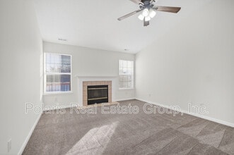 439 Venus Dr in Indianapolis, IN - Foto de edificio - Building Photo