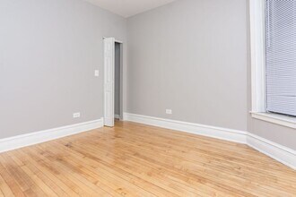 5048 S Laflin St in Chicago, IL - Foto de edificio - Building Photo