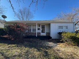 2729 N Delaware Ave in Springfield, MO - Building Photo