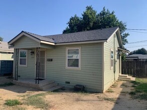 1312 O St in Sanger, CA - Building Photo - Building Photo
