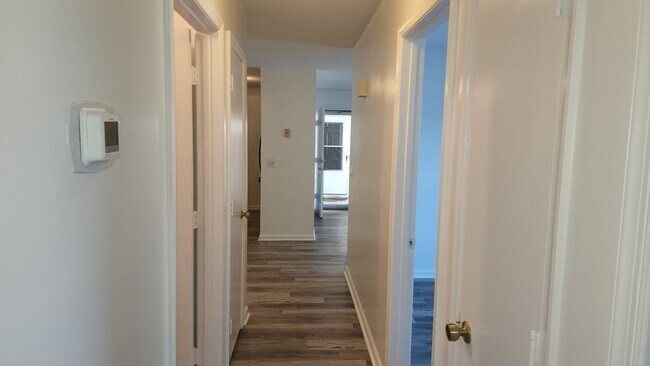 5647 H hornaday rd in Greensboro, NC - Building Photo - Building Photo