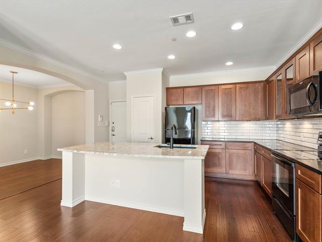 1020 Texas St in Fort Worth, TX - Building Photo - Building Photo