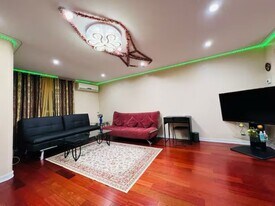4826 63rd St in Woodside, NY - Building Photo