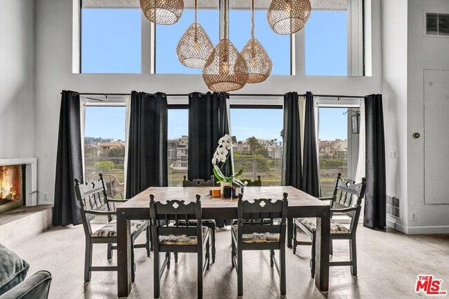 4105 Pacific Ave in Marina Del Rey, CA - Building Photo - Building Photo