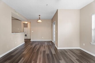 575 Oakleaf Plantation Pkwy in Orange Park, FL - Building Photo - Building Photo