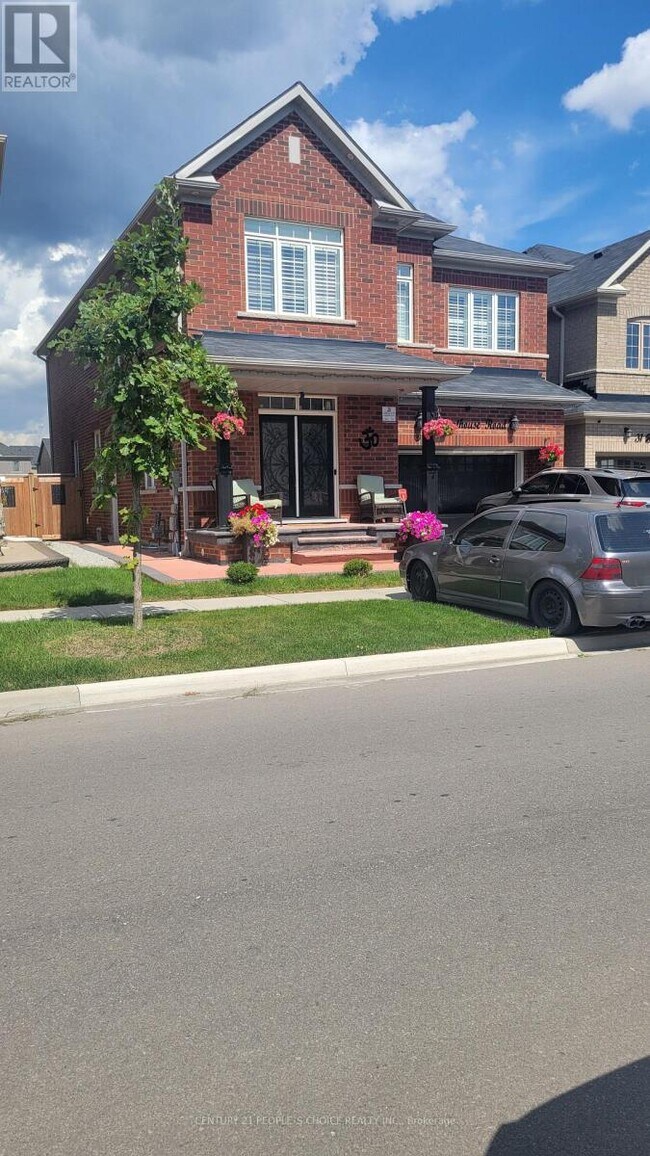 33 Boathouse Rd in Brampton, ON - Building Photo - Building Photo