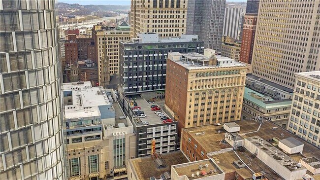 350 Oliver Ave in Pittsburgh, PA - Building Photo - Building Photo